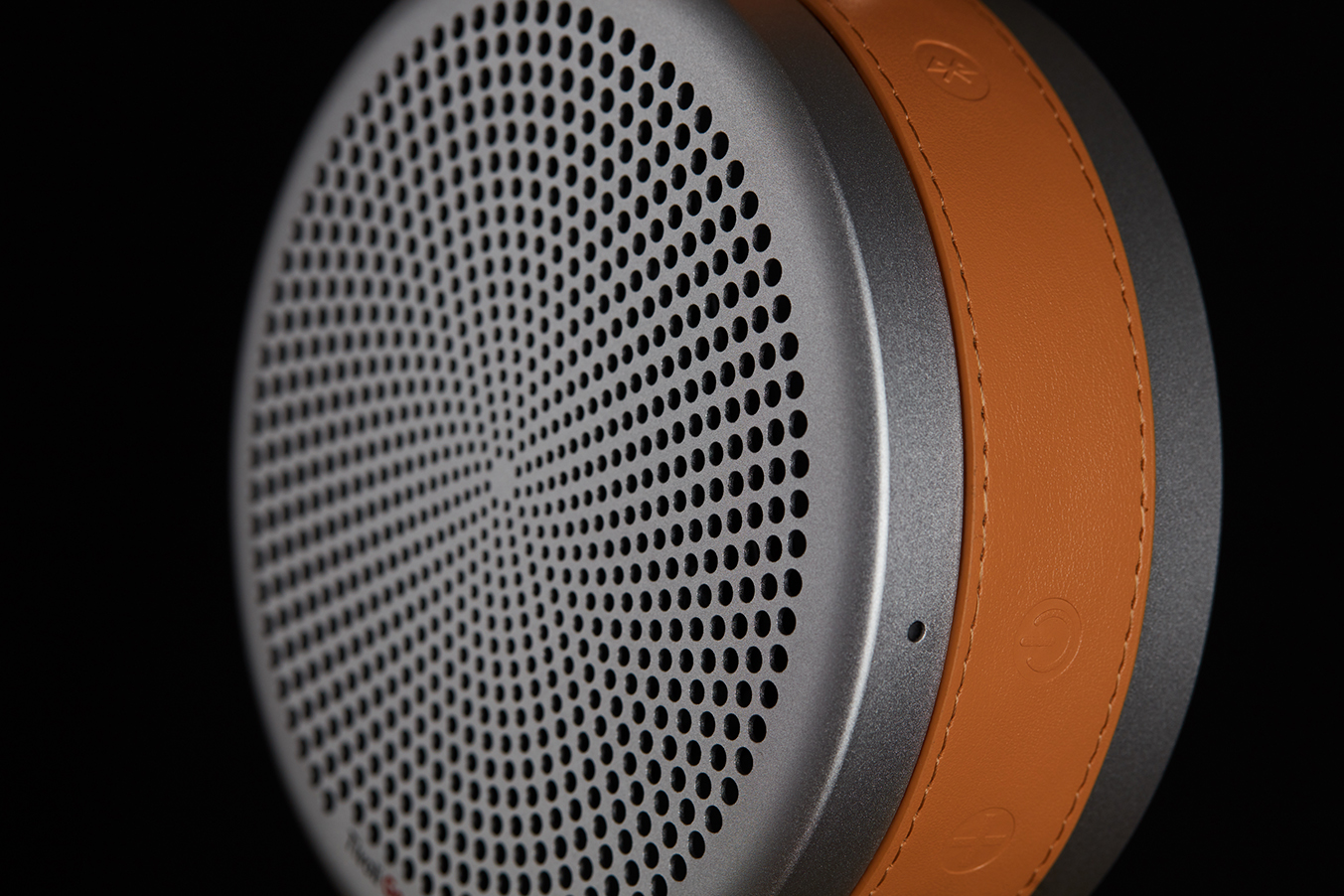 product-photography-bluetooth-speaker